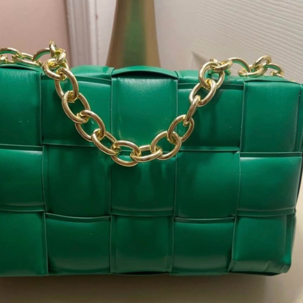 Green Woven Chain Shoulder Bag